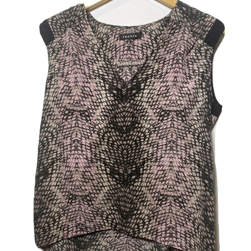 Trouve Blouse Pink And Black Animal Print Size: M